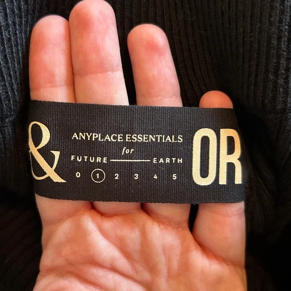 NEW &OR knit skirt - Picture 3 of 15